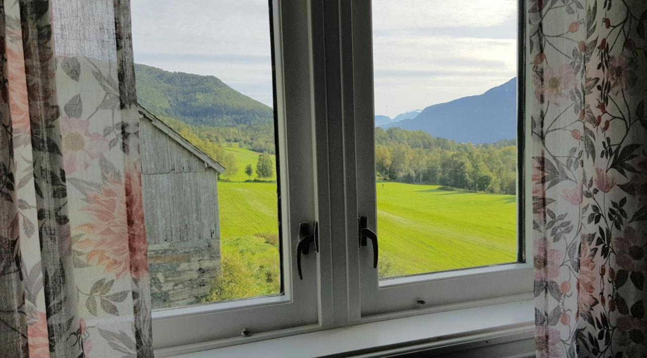 Heggjabygda Gjestegard - Historisk Tommerhus I Landlige Omgivelser Нурфьордэйд Номер фото
